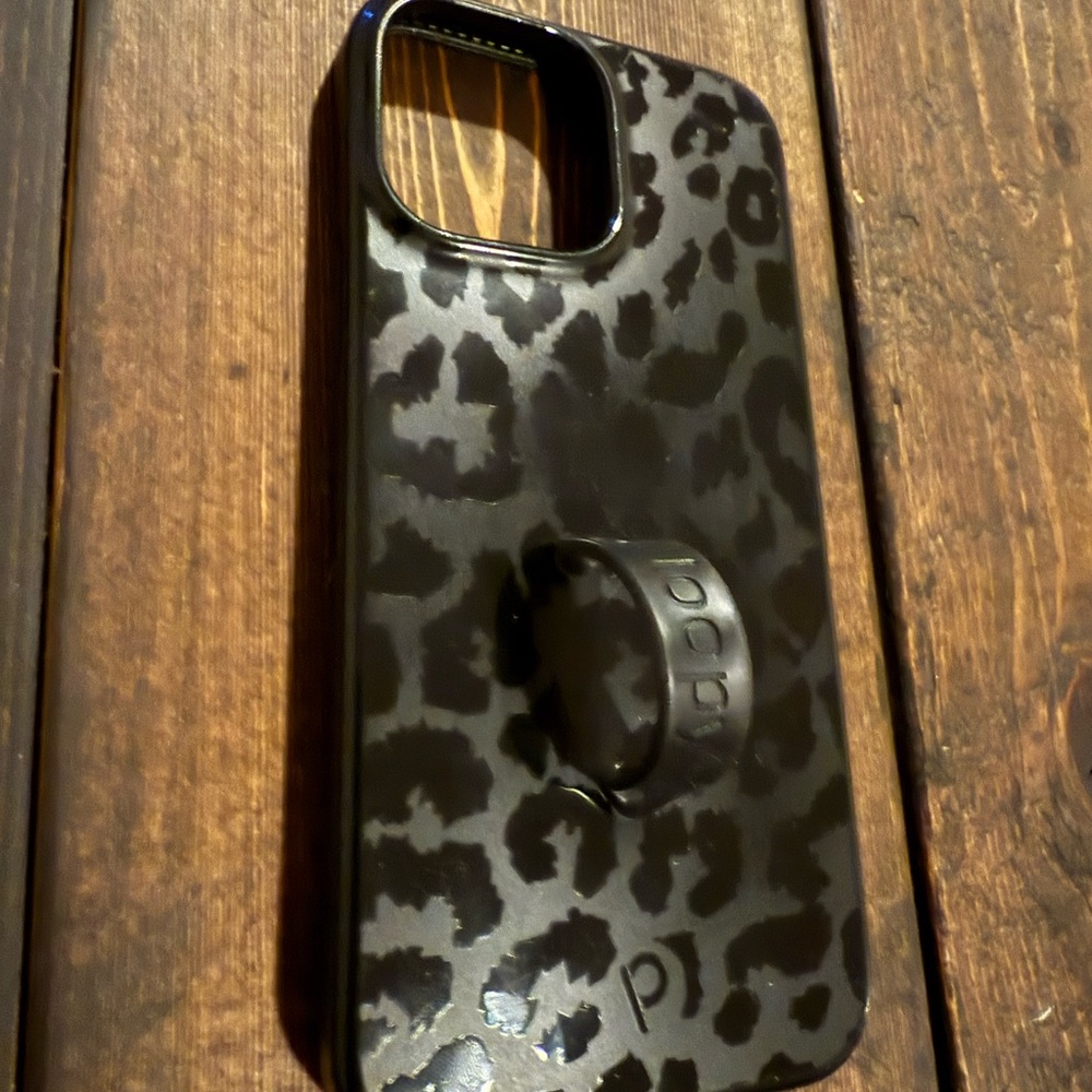 Black Cheetah Loopy iPhone 13 Pro Max Case ￼